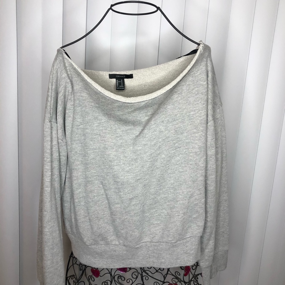 🌵SALE🌵 Off the shoulders grey sweater